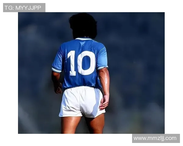 全球足球历史十大巨星排名盘点：球迷心中最具影响力的传奇球员